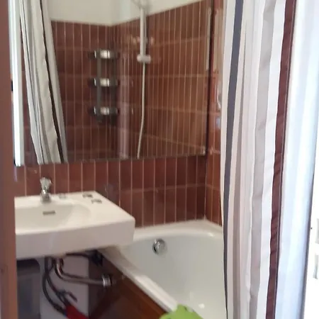 Des Pecheurs 公寓 *